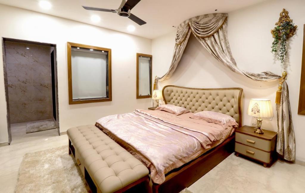 Royal Inn Hotel Ambaji Exterior photo