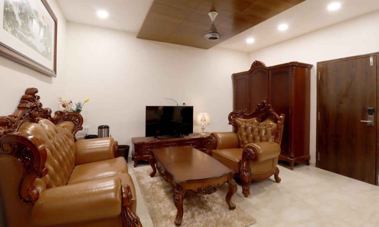 Royal Inn Hotel Ambaji Exterior photo